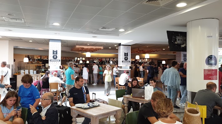 MO Cafè at Naples Airport